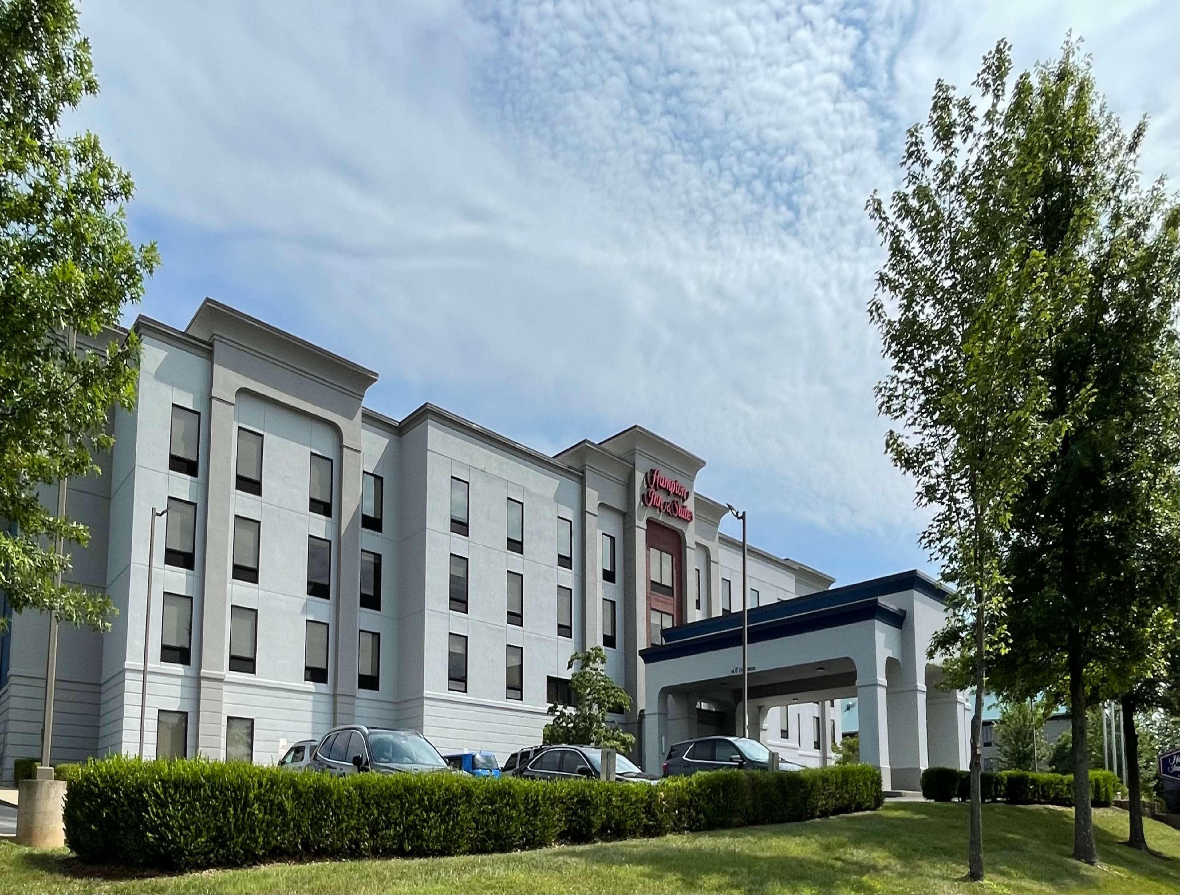 Hampton Inn & Suites Louisville East מראה חיצוני תמונה