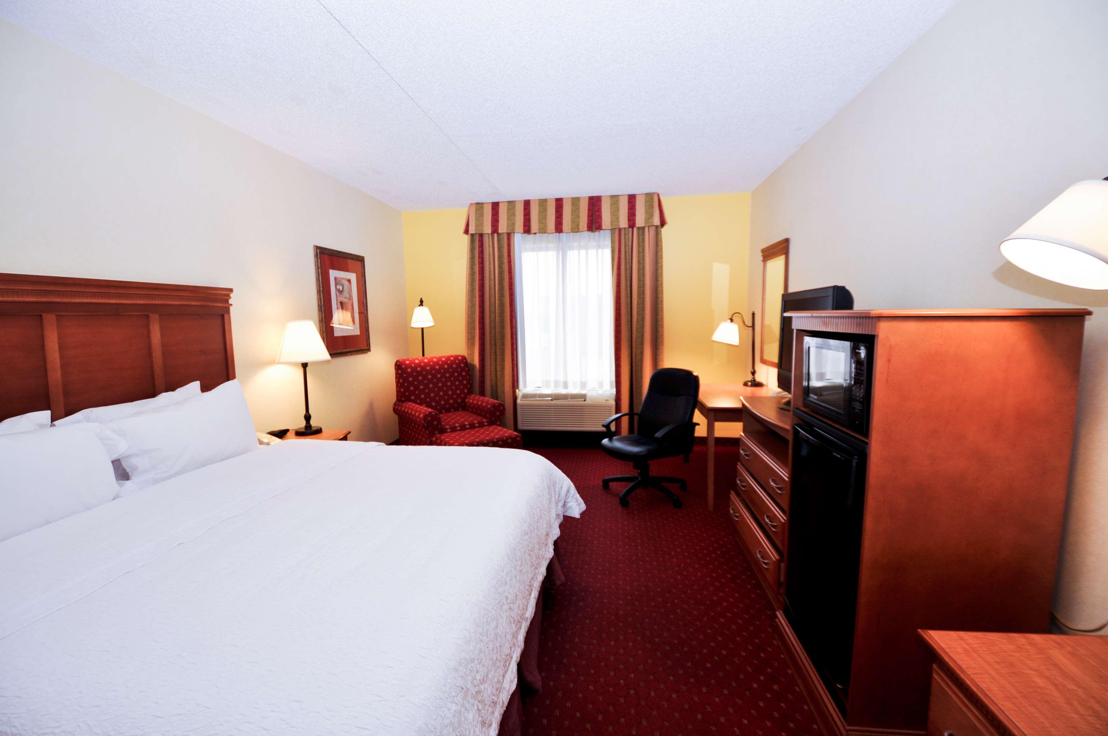 Hampton Inn & Suites Louisville East מראה חיצוני תמונה