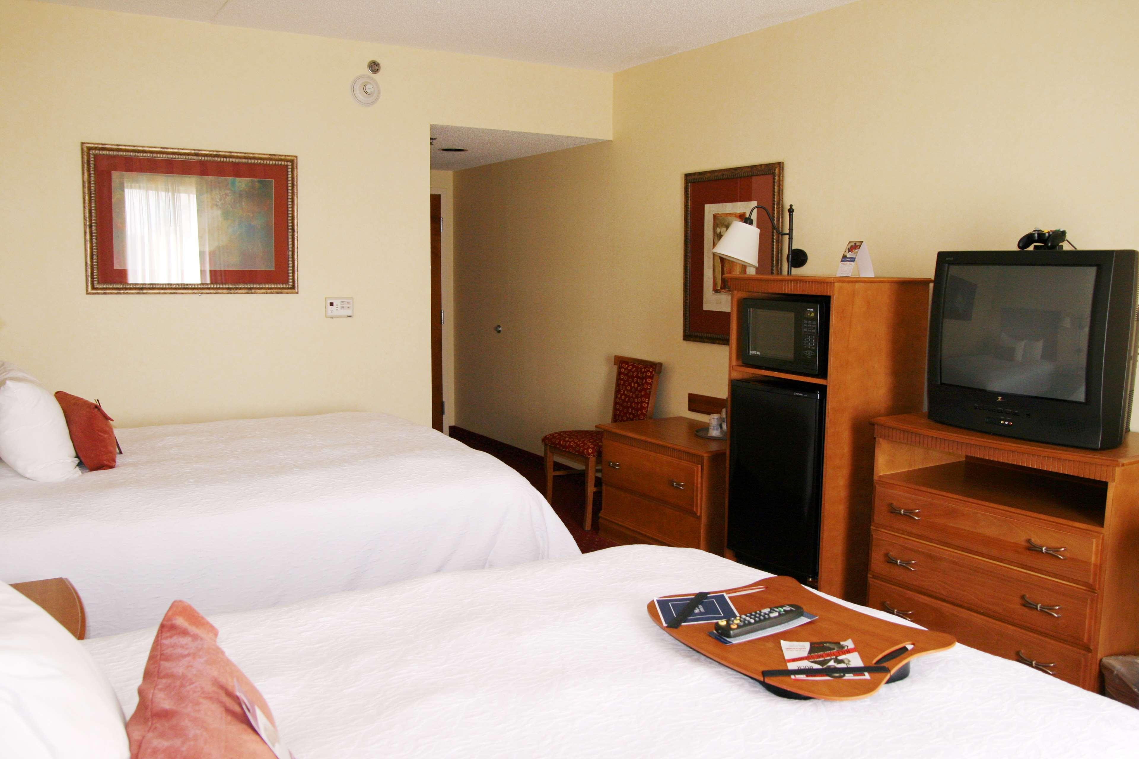 Hampton Inn & Suites Louisville East מראה חיצוני תמונה