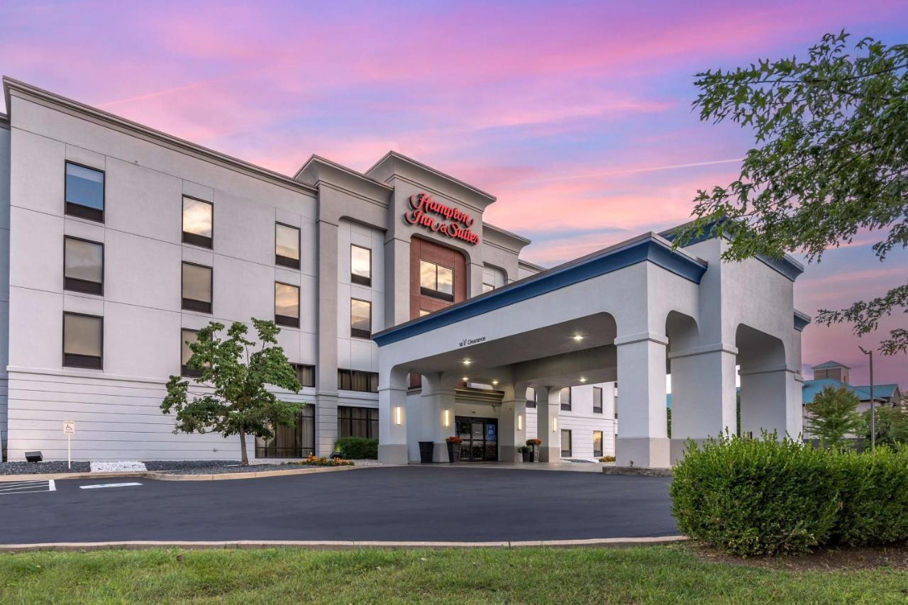 Hampton Inn & Suites Louisville East מראה חיצוני תמונה