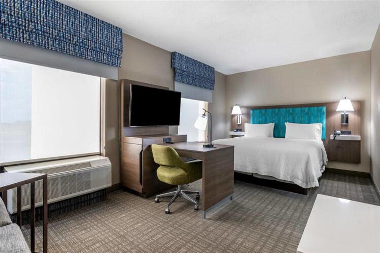 Hampton Inn & Suites Louisville East מראה חיצוני תמונה